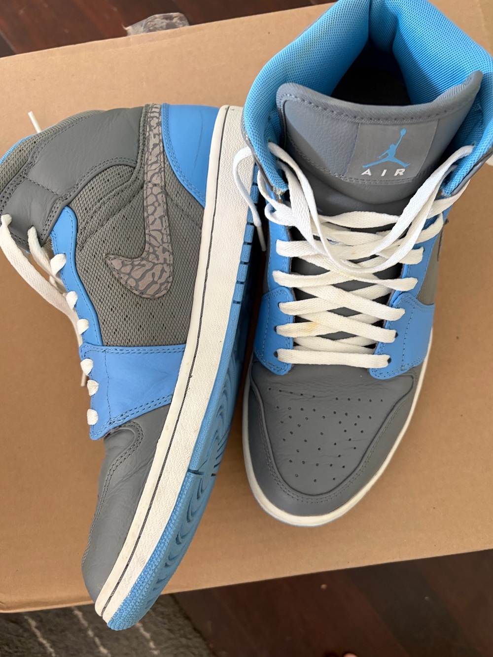 Nike Air Jordan 1 Retro Phat UNC 2011
